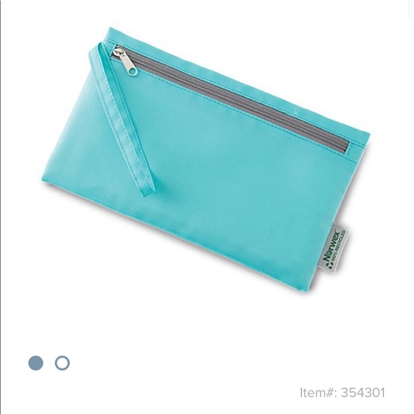 Qty 2 Norwex Face Mask Pink and  Camo Gray. Include Qty 2  Wristlet Bag. - Picture 8 of 9